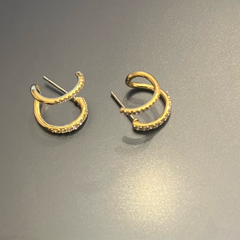 Madewell Demi-Fine Pavé Double Hoop Earrings - Picture 4 of 4